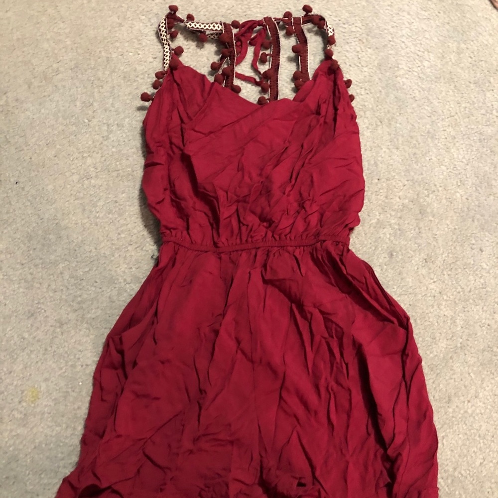 Cute romper never worn